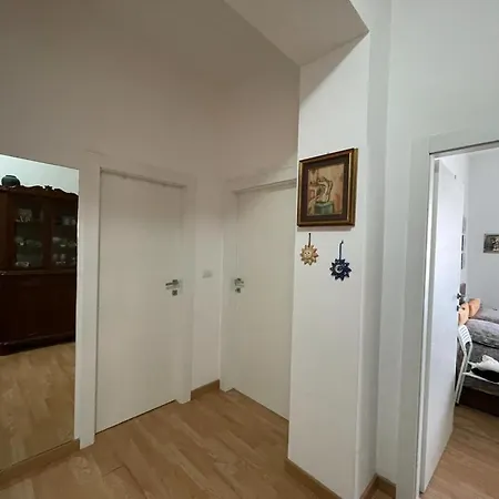 Ferienhaus Casa Vacanze Piazza Duca 3 Camere Da Letto *